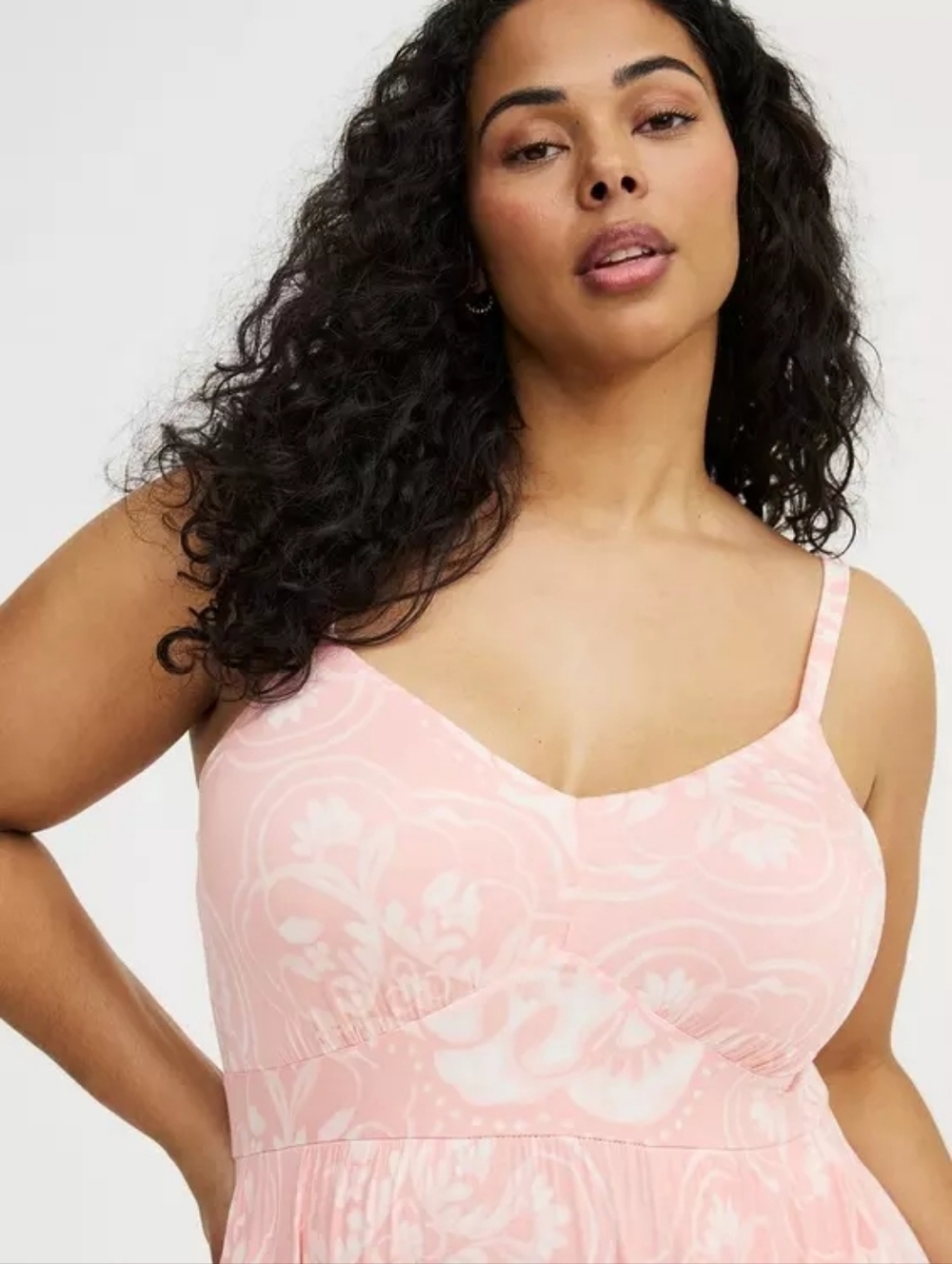 Torrid Super Soft Raining Medallions Pink Tiered Maxi Dress Plus Size 2X Nwt - Picture 4 of 7